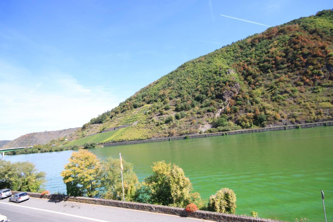 Ferienwohnungen Im Moseltal لوف المظهر الخارجي الصورة